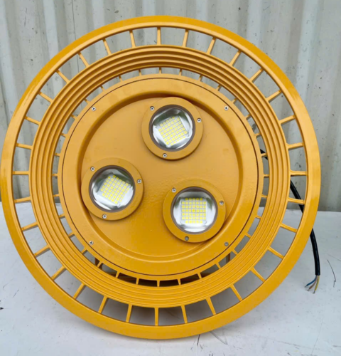 Đèn LED chống cháy nổ 150w